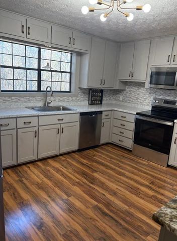 222 Sugar Creek Road, Blue Ridge, GA 30513
