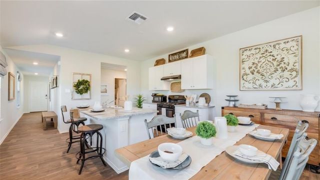 2825 Brogan CRK, New Braunfels, TX 78130