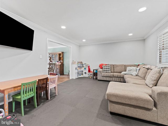 8 FOXWOOD LN, Medford, NJ 08055