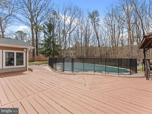 8 FOXWOOD LN, Medford, NJ 08055