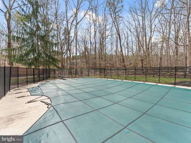 8 FOXWOOD LN, Medford, NJ 08055