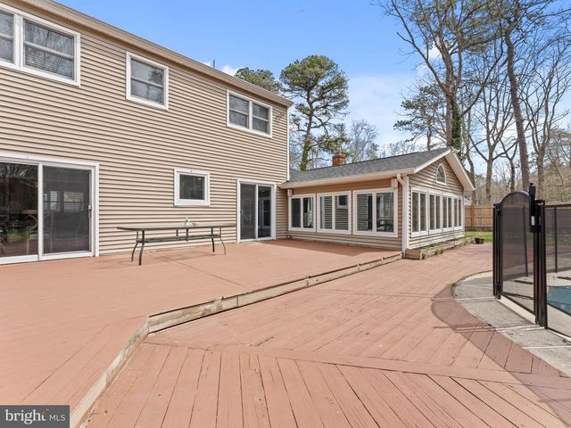 8 FOXWOOD LN, Medford, NJ 08055