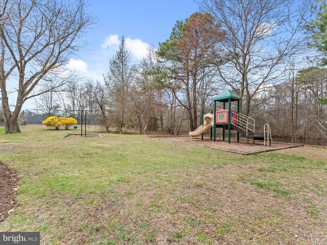 8 FOXWOOD LN, Medford, NJ 08055