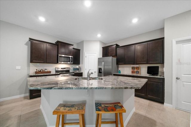 5231 NW 48TH PLACE, Ocala, FL 34482