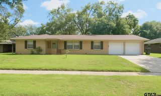 221 Alpine Dr, Tyler, TX 75701