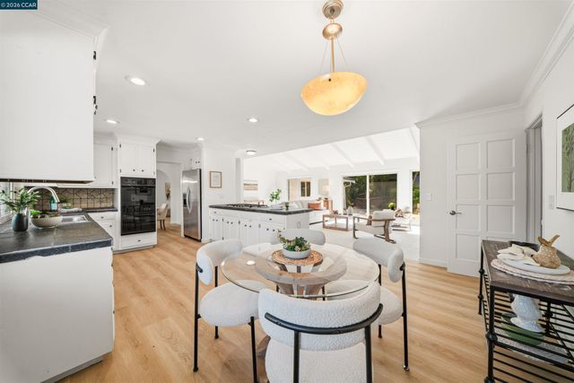1290 Laverock Ln, Alamo, CA 94507
