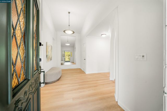 1290 Laverock Ln, Alamo, CA 94507