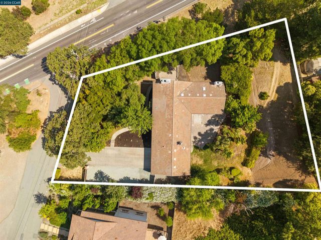 1290 Laverock Ln, Alamo, CA 94507