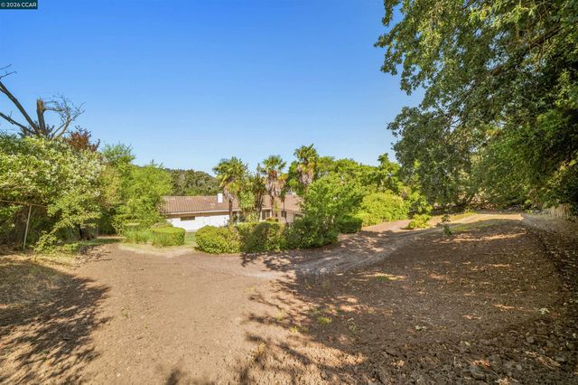 1290 Laverock Ln, Alamo, CA 94507