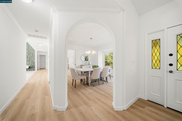 1290 Laverock Ln, Alamo, CA 94507