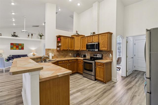 5433 COUNTY ROAD 125, Wildwood, FL 34785