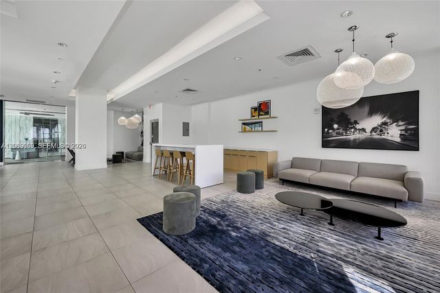3301 NE 1st Avenue H2807, Miami, FL 33137