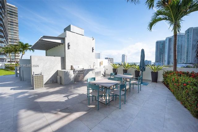 3301 NE 1st Avenue H2807, Miami, FL 33137