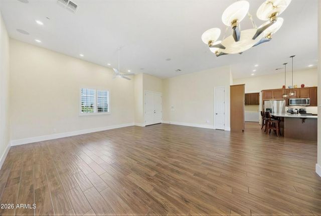 8974 N 8TH Lane, Phoenix, AZ 85021