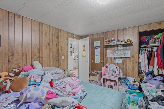 3802 Pecan Lane, Las Vegas, NV 89115