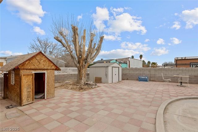3802 Pecan Lane, Las Vegas, NV 89115
