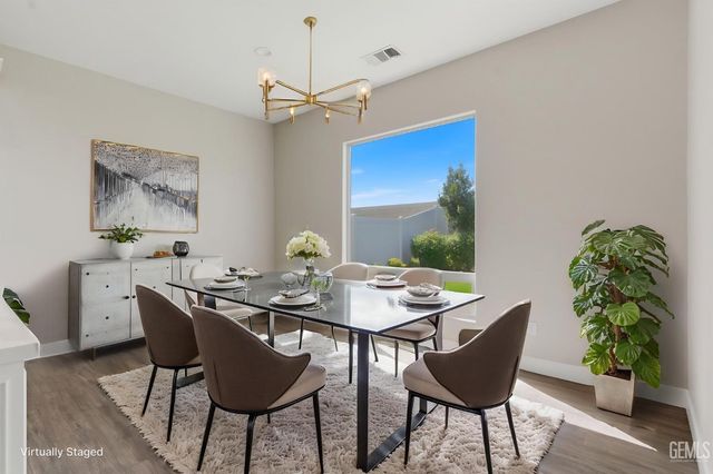 13529 Stonethwaite Lane, Bakersfield, CA 93311