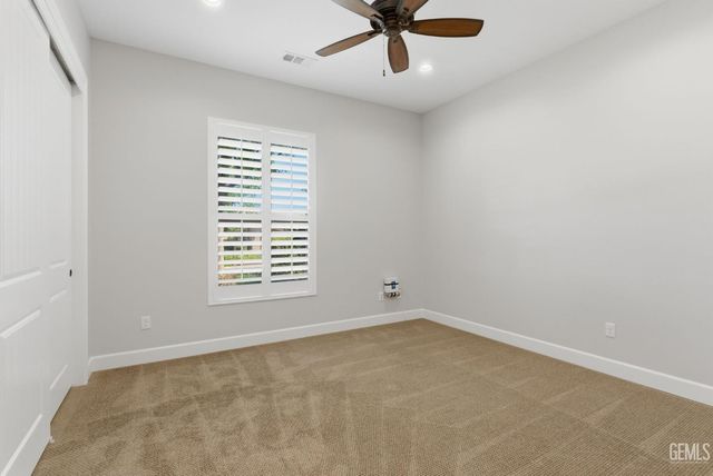 13529 Stonethwaite Lane, Bakersfield, CA 93311