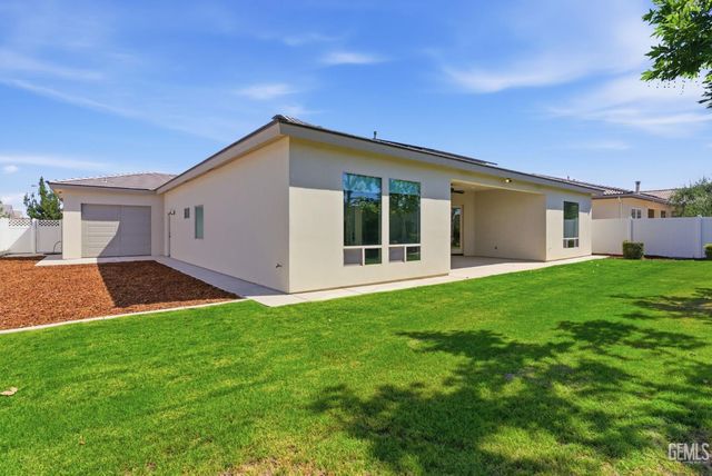 13529 Stonethwaite Lane, Bakersfield, CA 93311