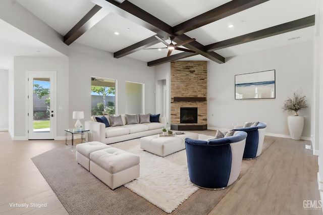 13529 Stonethwaite Lane, Bakersfield, CA 93311