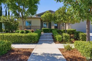 13529 Stonethwaite Lane, Bakersfield, CA 93311