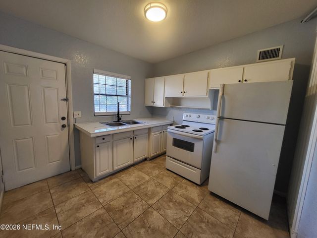 2648 DELLWOOD Avenue 4, Jacksonville, FL 32204