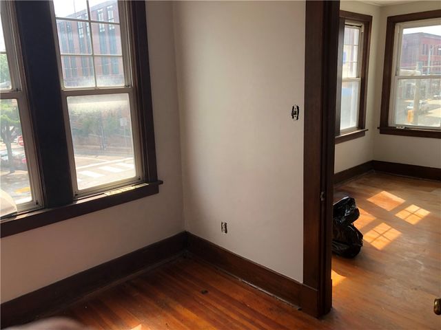 5127 Liberty Avenue 2, Bloomfield, PA 15224