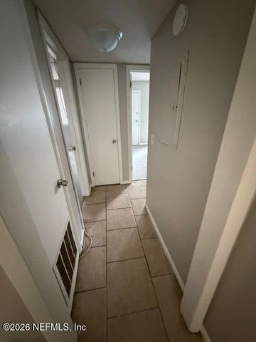 3044 WALTON Street 4, Jacksonville, FL 32207