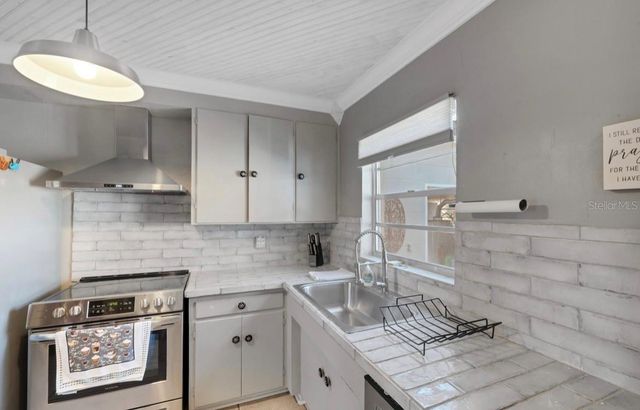 608 KERNEYWOOD DRIVE, Lakeland, FL 33803