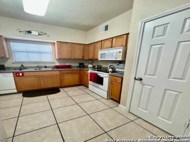 6160 Eckhert Rd Apt 1721, San Antonio, TX 78240