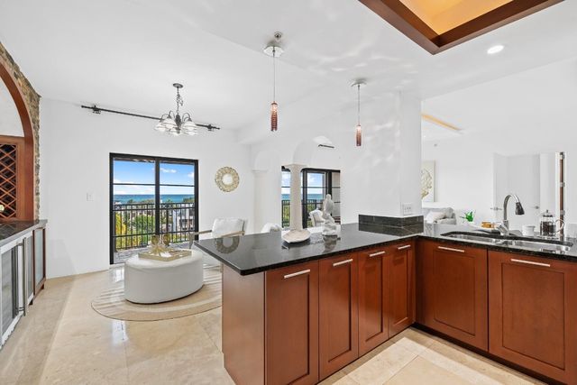 2401 N Ocean Boulevard 702, Fort Lauderdale, FL 33305