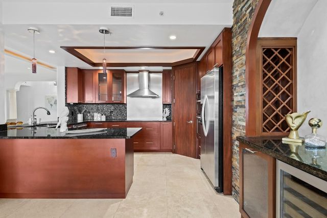 2401 N Ocean Boulevard 702, Fort Lauderdale, FL 33305