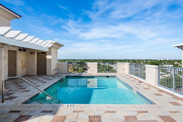 2401 N Ocean Boulevard 702, Fort Lauderdale, FL 33305