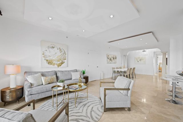 2401 N Ocean Boulevard 702, Fort Lauderdale, FL 33305