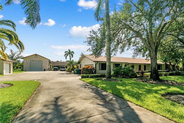 26145 SW 194th Ave, Homestead, FL 33031