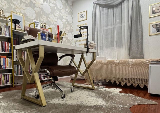 1041 NE 208th Street 1041, Miami, FL 33179