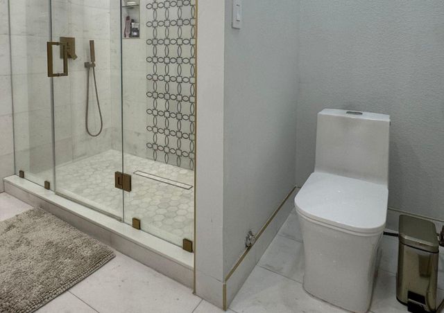 1041 NE 208th Street 1041, Miami, FL 33179