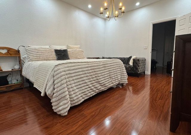 1041 NE 208th Street 1041, Miami, FL 33179