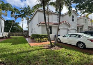 1041 NE 208th Street 1041, Miami, FL 33179