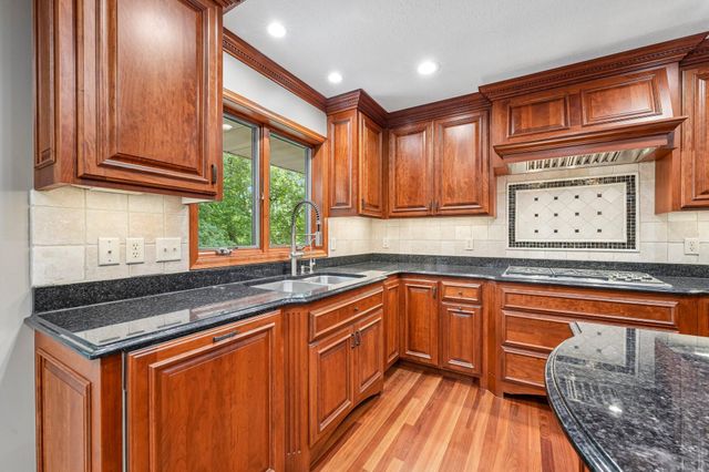 1206 102nd Street W, Inver Grove Heights, MN 55077