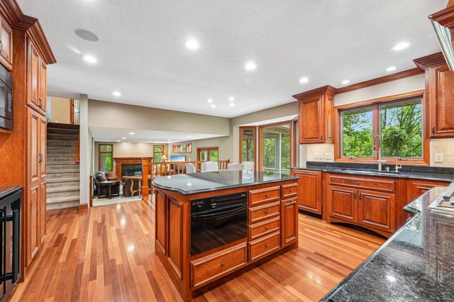 1206 102nd Street W, Inver Grove Heights, MN 55077