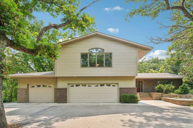 1206 102nd Street W, Inver Grove Heights, MN 55077
