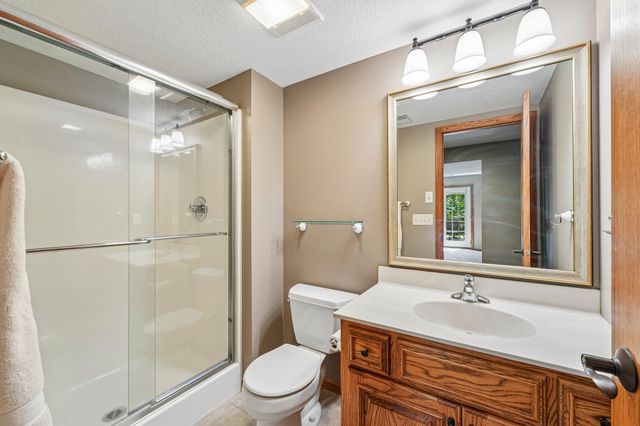 1206 102nd Street W, Inver Grove Heights, MN 55077