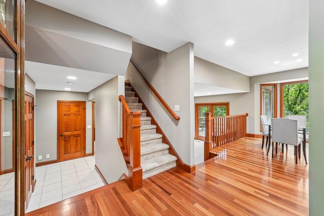1206 102nd Street W, Inver Grove Heights, MN 55077
