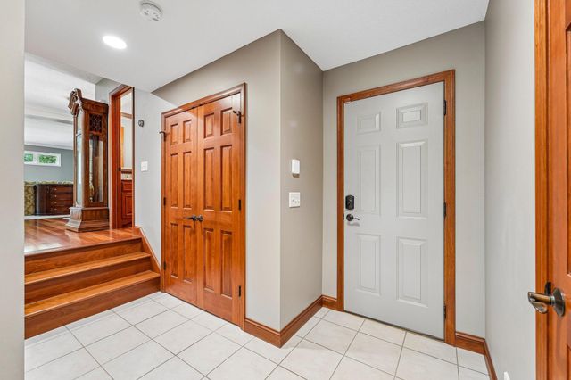 1206 102nd Street W, Inver Grove Heights, MN 55077