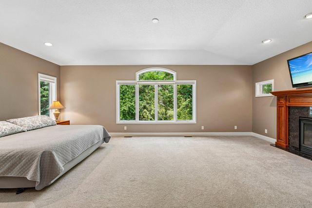 1206 102nd Street W, Inver Grove Heights, MN 55077