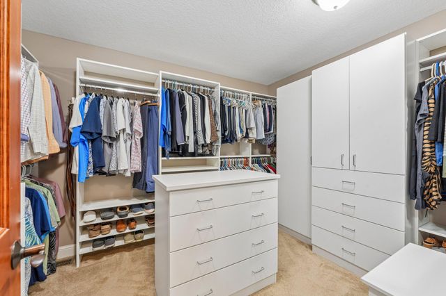 1206 102nd Street W, Inver Grove Heights, MN 55077