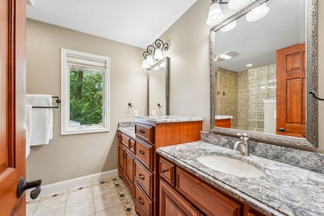 1206 102nd Street W, Inver Grove Heights, MN 55077