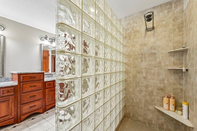 1206 102nd Street W, Inver Grove Heights, MN 55077