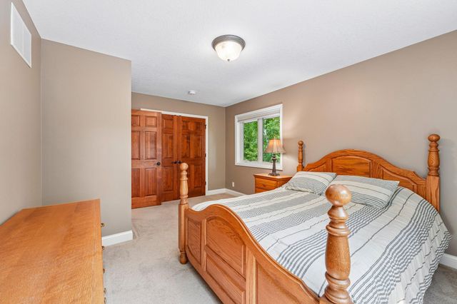1206 102nd Street W, Inver Grove Heights, MN 55077